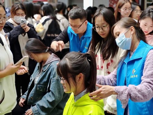 非遺進校園 涿州五絕指針受關注